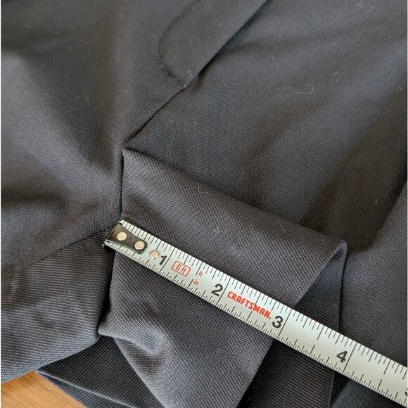 NWT Babaton Bureau Black Mid-rise Wool Twill Pleated Mini Shorts, size 2 - Picture 7 of 9